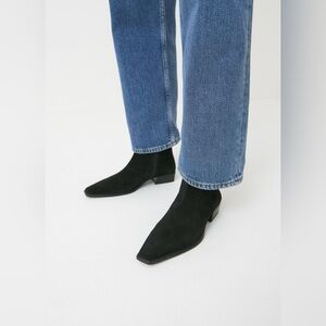 Vagabond Nella Ankle Boot in Black Suede, Size 6